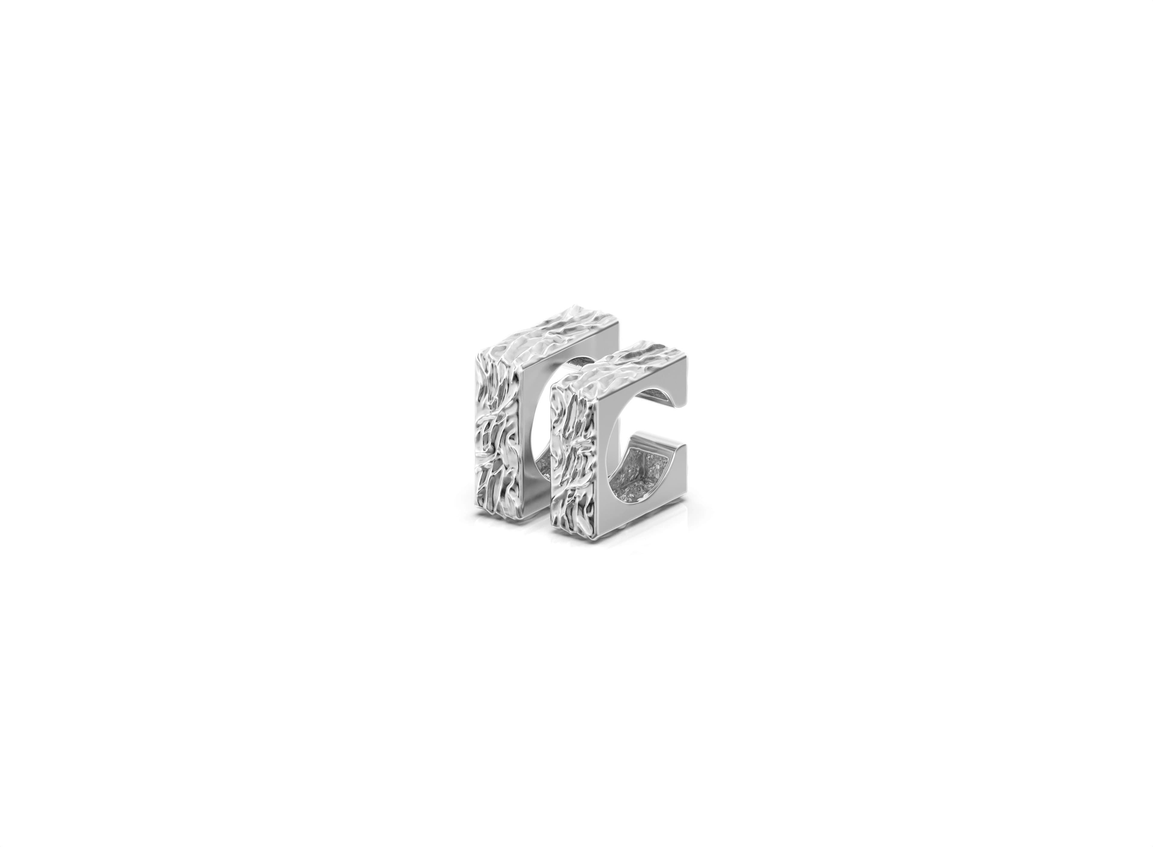 flaws cuff set